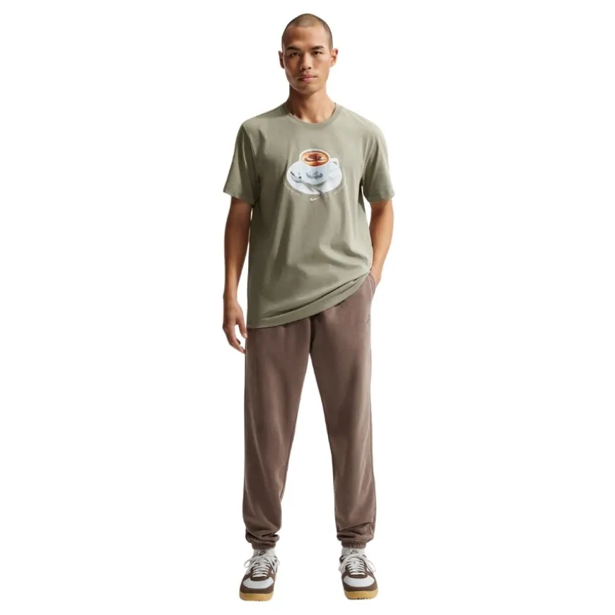 Camisetas manga corta Nike U Nsw Tee Std Cafe Swoosh Mug