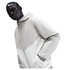 Chaquetas Nike M Nk Wr Lnd Jkt 26