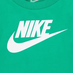 Conjuntos Nike kids Club Tee & Short Set