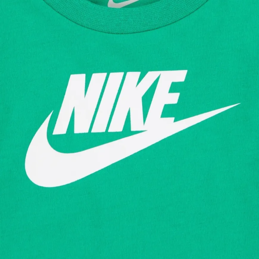 Conjuntos Nike kids Club Tee & Short Set