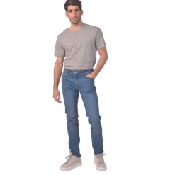 Pantalones tejanos Privata Cro