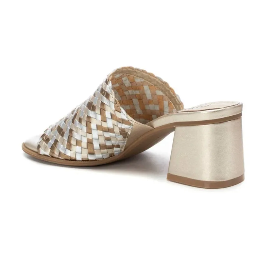 Sandalias Carmela 16219101
