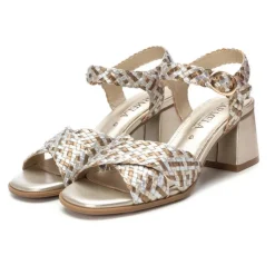 Sandalias Carmela 16219201