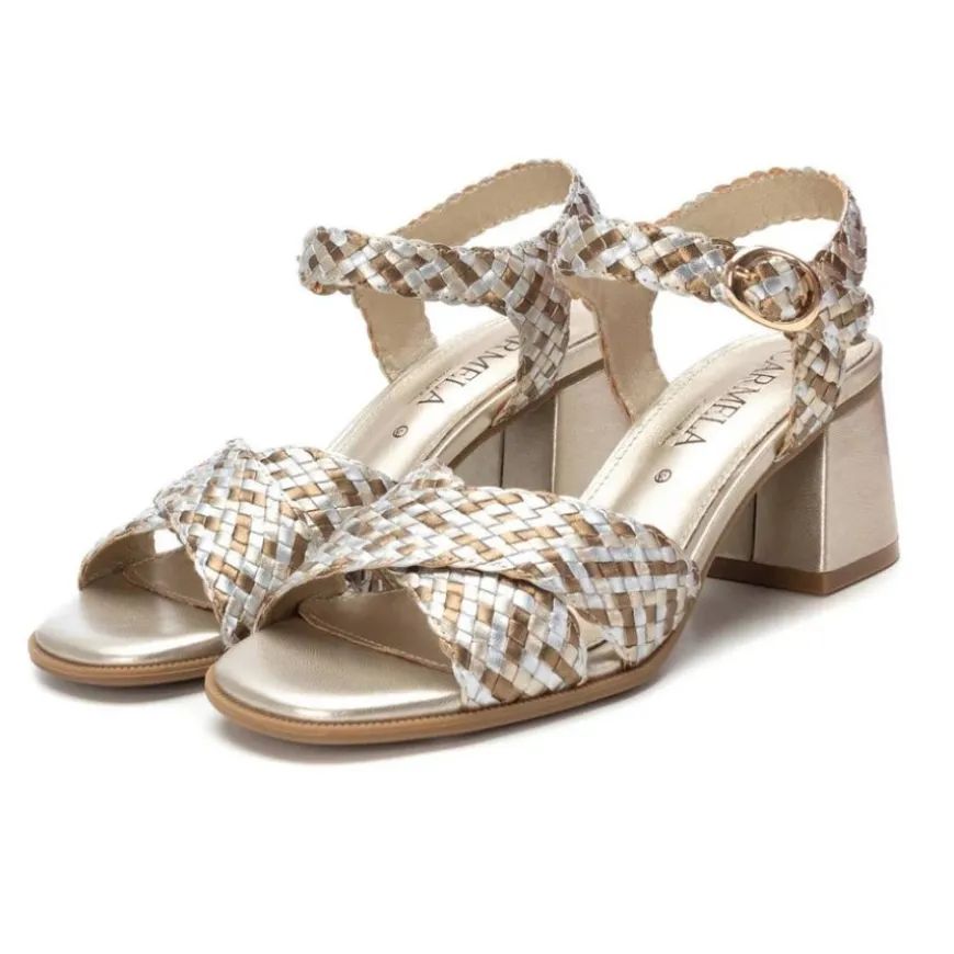 Sandalias Carmela 16219201